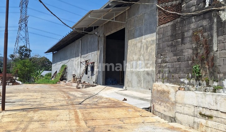 Strategic Warehouse Ready for Business in Karangjati 1