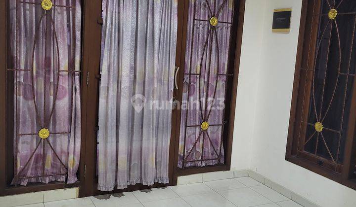 Rumah Kontrakan 2 Lantai SHM Puri Mediterania 2