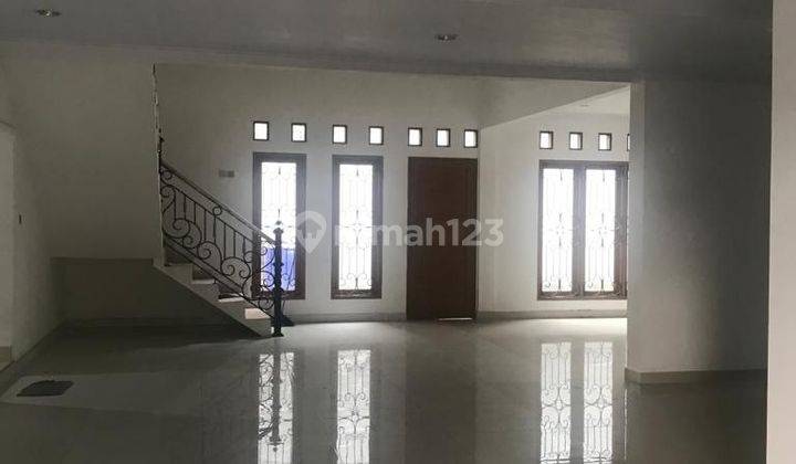 Dijual Rumah Mewah Dan Strategis Kawasan Petukangan  1