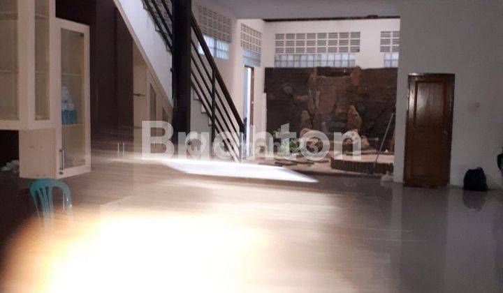 PROPERTY BESAR BISA KANTOR SHOWROOM GUDANG DI JALAN DOKTER CIPTO 2