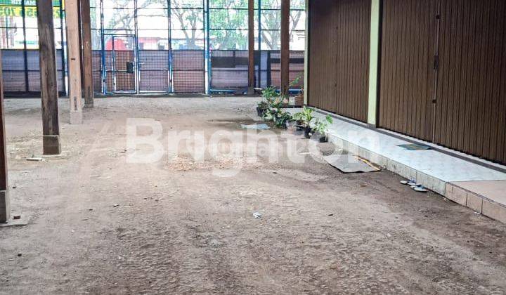 TEMPAT USAHA SYRATEGIS -RUMAH - PABRIK - GUDANG JALAN RAYA UTAMA DAERAH PERTOKOAN - 2