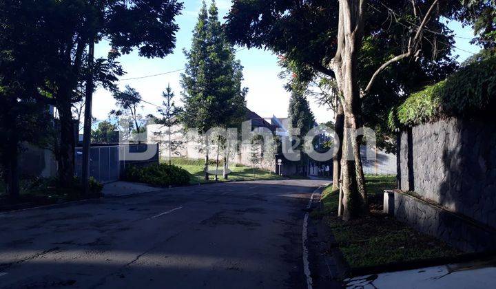 RUMAH 2 LANTAI MILENIAL JALAN RAYA PONDOK HIJAU 2