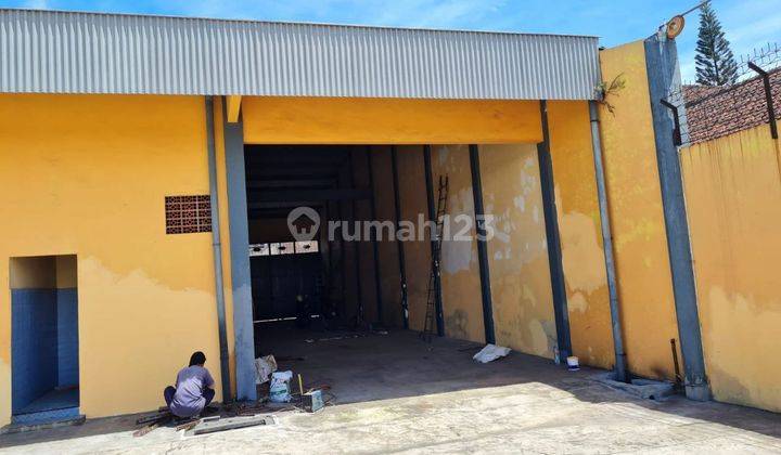 Gudang di Dampit Malang, Dekat Pasar Siap Huni 2