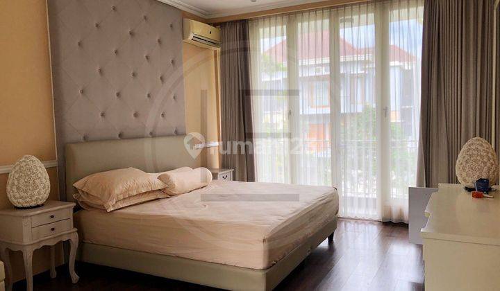 Rumah Furnish Kawasan Eksklusif di Greenwood Golf Araya Malang 10