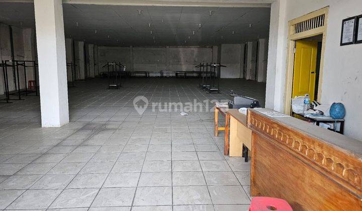 Rumah Usaha Strategis Murah Siap Huni di Jl Madura Blitar 2