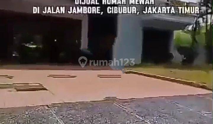 Dijual Rumah Besar Lokasi Strategis Pinggir Jalan Raya Cibubur 1