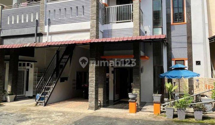 Dijual Cepat Rumah Bagus 2 Lantai Siap Huni  1