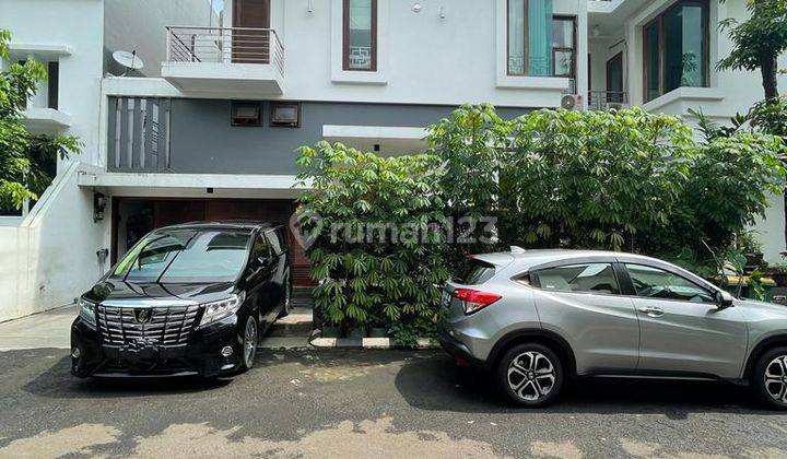 Dijual Cepat Rumah Mewah di Pejaten Barat Town House Jakarta Selatan 1