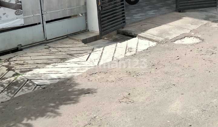 Dijual cepat rumah 2 lantai di Perum Puri Nirwana Cibinong 2