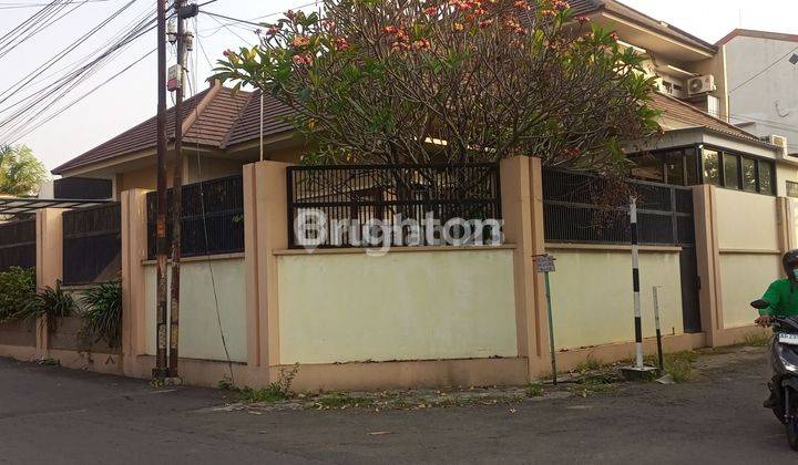 Rumah Mewah 2 Lantai Dekat Rumah Sakit Jih  1