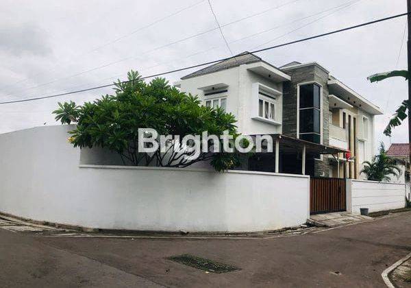 RUMAH MEWAH SIAP HUNI FULL FURNISH DEKAT D&#39;&#39;TJOLOMADOE 1