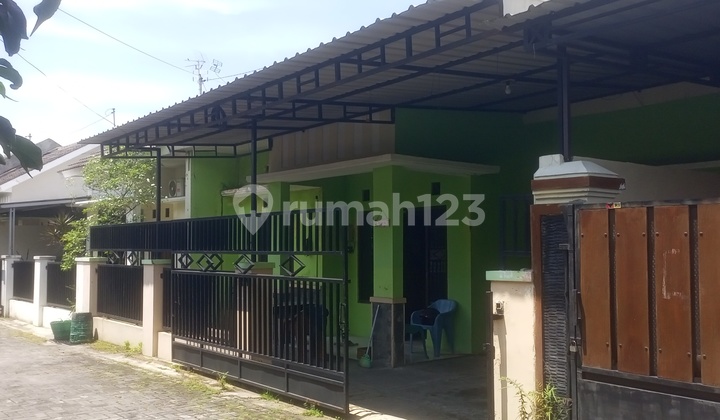 Ready-to-Occupy House Within the Residential Area Behind Alana Hotel