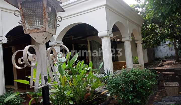 Rumah Classic Di Jalan Ki Angeng Mangir Solo 2