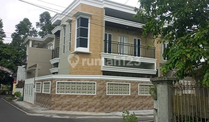 Rumah Mewah 2 Lantai Siap Huni Dekat Kampus Atmi 1