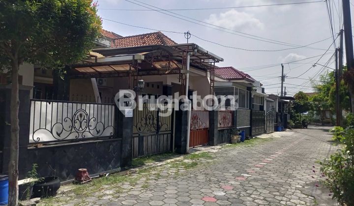 Ready-to-Occupy House Inside the Housing Complex Near Luwes Gentan