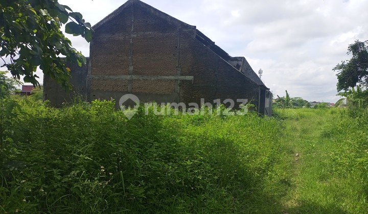 Bonus Land with Building Near Colomadu Toll Exit Bonus Land with Building Near Colomadu Toll Exit