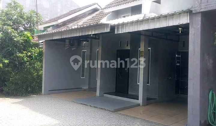 Semi-Furnished Ready-to-Occupy House Within a Housing Estate Near Lor Inn