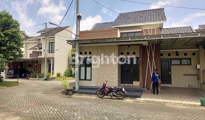 RUMAH SIAP HUNI DI DALAM PERUMAHAN CLUSTER DEKAT D'TJOLOMADOE - FULL FURNISHED 2