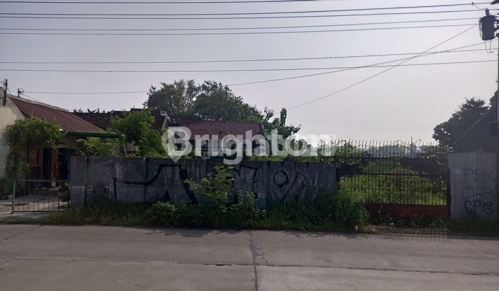 Bonus Land with Building Near Haji Embarkation.