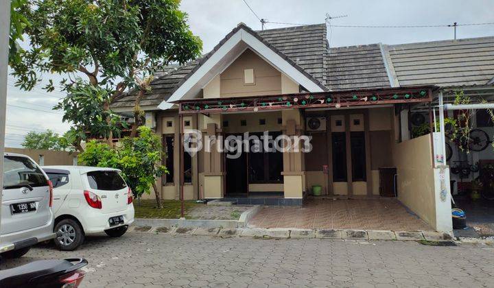 RUMAH 1,5 LANTAI SIAP HUNI DI DALAM PERUMAHAN CLUSTER AREA COLOMADU 1