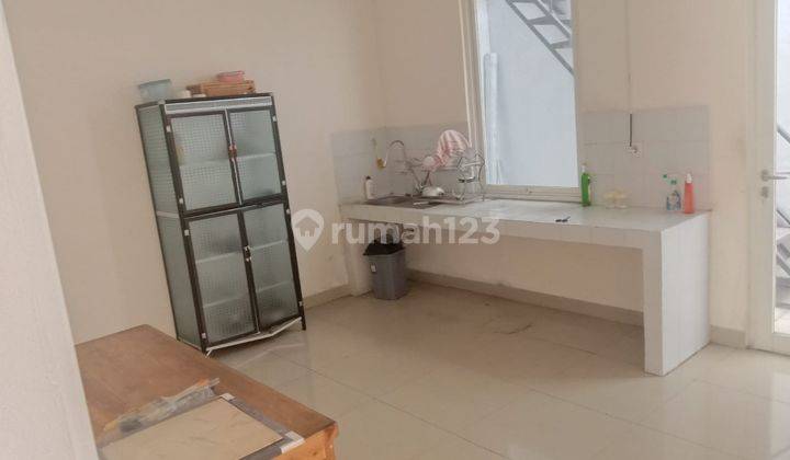 Rumah 2 Lantai Bagus Unfurnished di Cluster Lavaletta Modernland  2