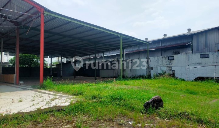Warehouse Near Taman Dayu Surabaya Toll Access