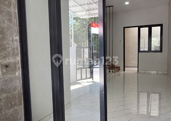 Dijual Rumah Kutisari Indah Surabaya Dekat Kampus Petra