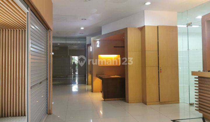 Disewakan rumah tengah kota, cocok untuk kantor! Free Nego 3