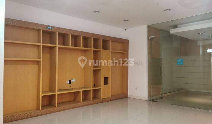 Disewakan rumah tengah kota, cocok untuk kantor! Free Nego 4