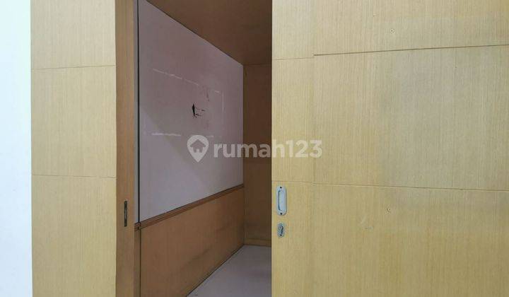 Disewakan rumah tengah kota, cocok untuk kantor! Free Nego 9