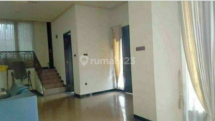 Jual Cepat dan Murah! Rumah 3 Lantai di Prapen, harga free nego 5