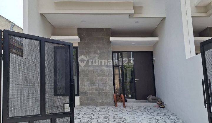 Jual Rumah 2 Lantai di Kutisari! Harga Nego 1