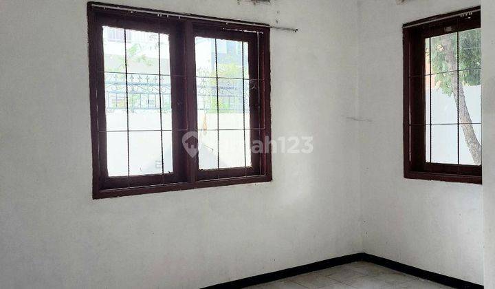 Dijual  Rumah Minimalis Hook di Bumi Marina Mas Surabaya! 2