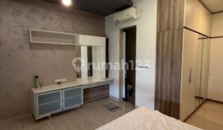 North Emerald Mansion House Citraland Surabaya 2