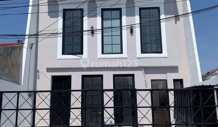 Dijual Rumah Mewah Baratajaya Tengah Kota Surabaya  1