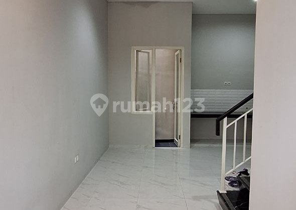  Rumah Tenggilis Mejoyo Surabaya Dekat Merr  2