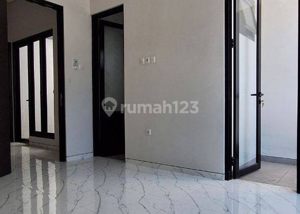 Dijual Rumah Kutisari Indah Surabaya Dekat Kampus Petra  2