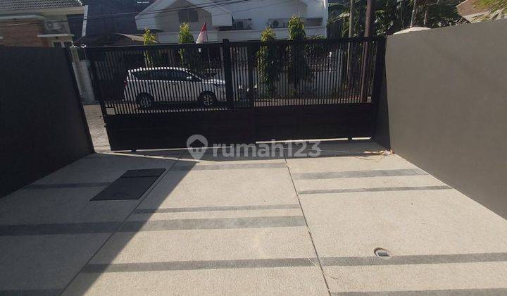 Dijual Rumah Ready Gress Manyar Kertoadi Surabaya  2