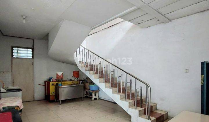 Disewakan Rumah Argopuro Surabaya dekat Jl Raya Arjuna  2