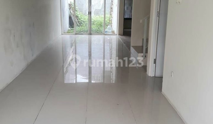 Rumah Rungkut Barata Surabaya Dekat Kampus Upn 2