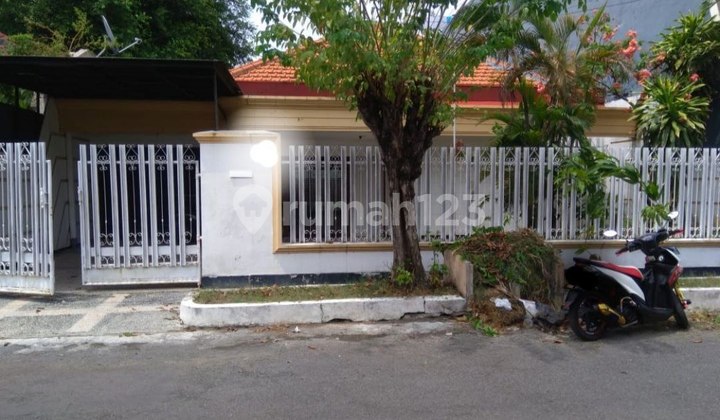 House on Jl Dharmahusada Indah Utara, Surabaya, Near Galaxy Mall House on Jl Dharmahusada Indah Utara, Surabaya, Near Galaxy Mall