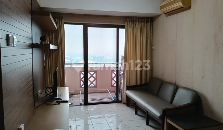 2-Bedroom Apartment Next to Pondok Indah Hospital, Puri Indah Furnished