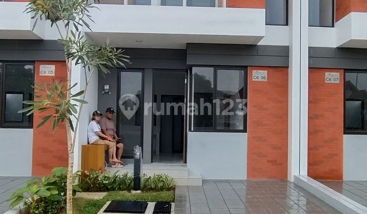 WTL ready-to-occupy house in Excelia Banjar Wijaya, 2 AC units.