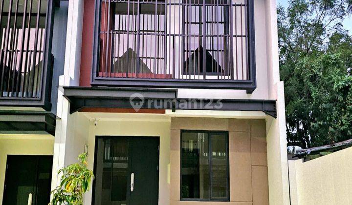 Di Jual Cepat Rumah Di Cluster Leonora Gading Serpong Tangerang 1