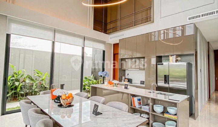 Dijual Cepat Rumah Super Mewah 19 X 35 di Lyndon Navapark BSD