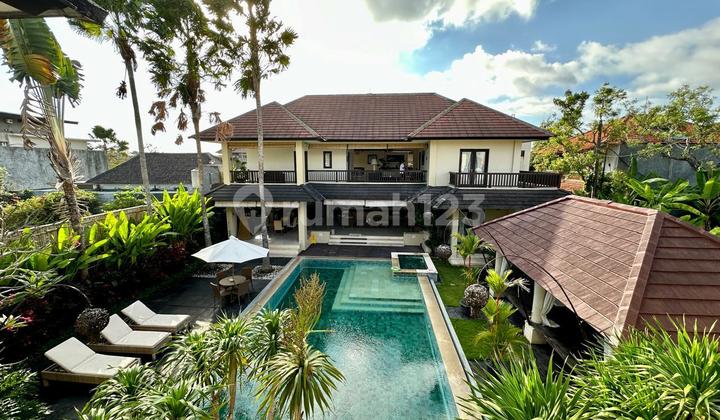 Dijual Villa Cantik & Mewah Freehold (Shm) Nusa Dua - Bali