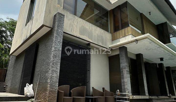 Di Jual Rumah Mewah Ada Private Swimming Pool The Green Bsd 2