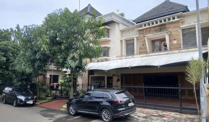 Dijual / Wts : Rumah Besar 2 Lantai LT 650 M2 di Puspitaloka Bsd