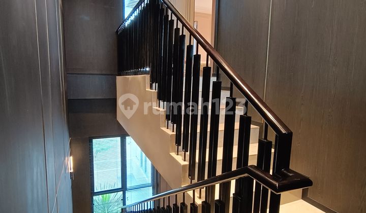 rumah rapi Kawasan EONNA BSD Cluster Elyon Luxury Tropical Modern 2