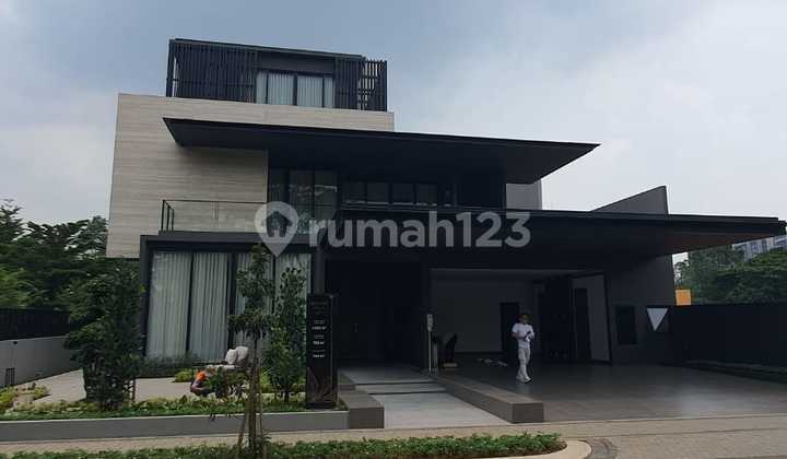 Sell New and Luxurious Botanic Villa Homes in Navapark BSD Sell New and Luxurious Botanic Villa Homes in Navapark BSD